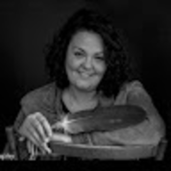 Meet your Posher, Holly - Picture 1 of 1